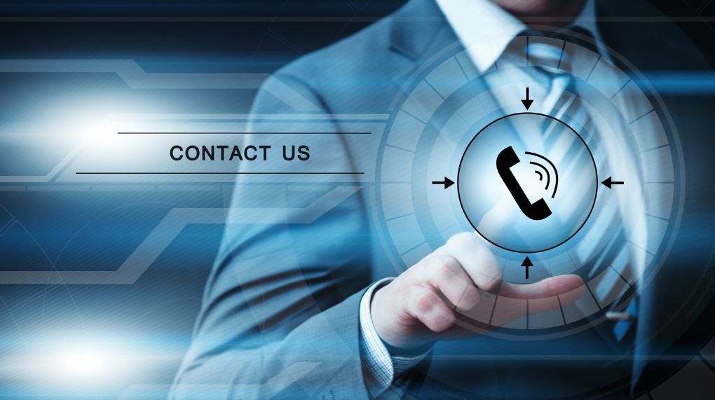 man using click-to-call